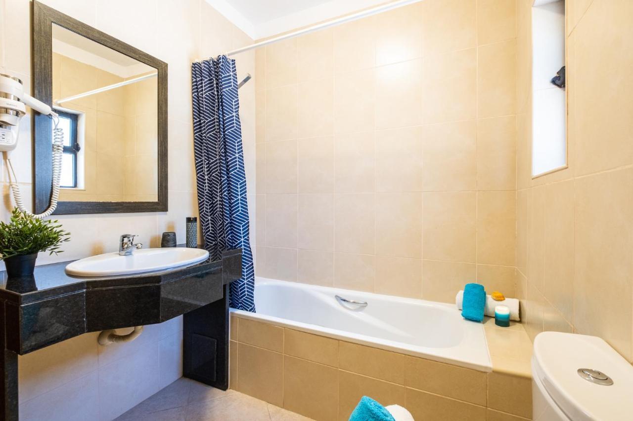 Oasis Del Mar By Algarve Vacation Villa *